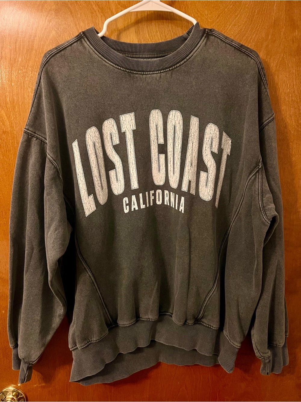 Arizona Jean Company Men's Charcoal 'Lost Coast California' Crewneck Sweatshirt